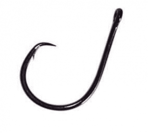 Circle Hooks vs J Hooks. Which one is better? - Fishing Outlet